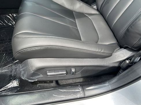 New 2025 Acura Integra image 27