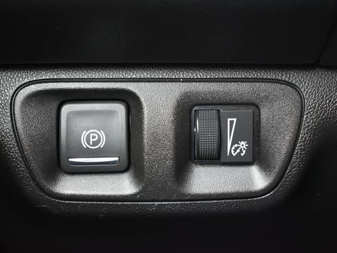 Used 2020 GMC Acadia AT4 image 17