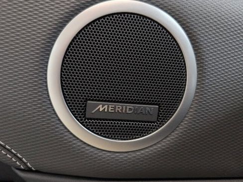 Used 2022 Land Rover Discovery S R-Dynamic image 24