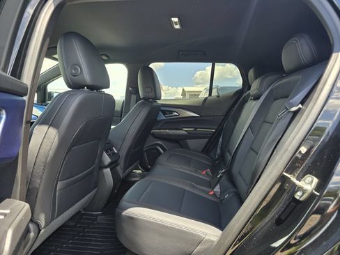Certified 2025 Chevrolet Equinox EV LT FWD image 18