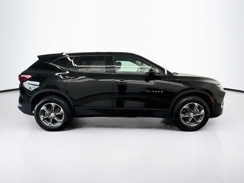 Used 2025 Chevrolet Blazer LT FWD image 10