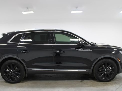 Used 2021 Lincoln Nautilus Reserve w/ Equipment Group 201A image 11