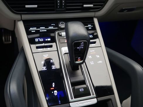 Certified 2023 Porsche Cayenne GTS AWD/4WD image 53