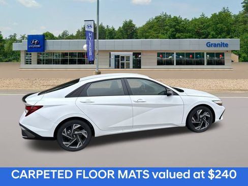 New 2025 Hyundai Elantra Sport image 5