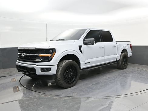 Used 2025 Ford F150 XLT w/ Equipment Group 302A MID image 4