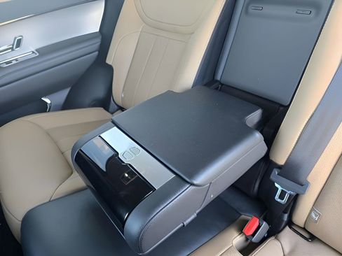 Used 2025 Land Rover Range Rover Sport Dynamic SE image 29