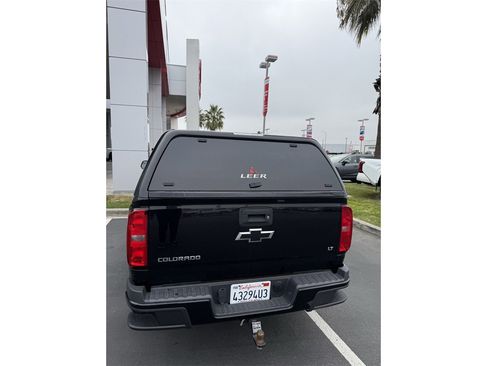 Used 2016 Chevrolet Colorado LT w/ LT Convenience Package image 3