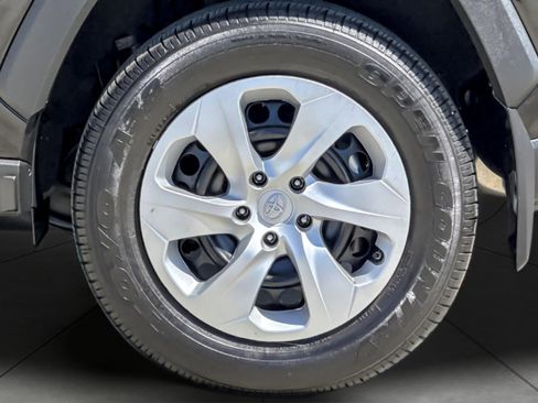 Certified 2025 Toyota RAV4 LE FWD image 24