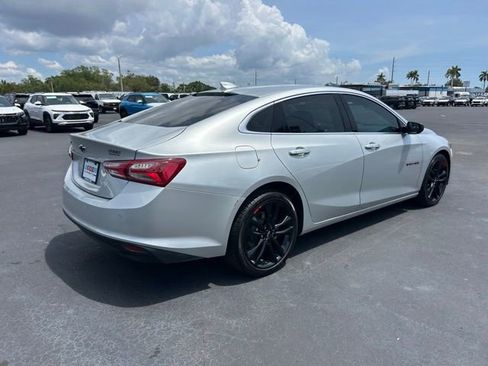 Used 2021 Chevrolet Malibu LT w/ Leather Package FWD image 6