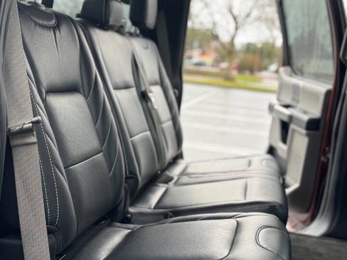 Used 2015 Ford F150 XLT w/ Equipment Group 302A Luxury image 7