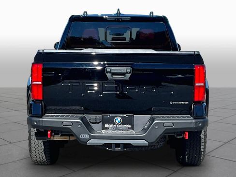 Used 2025 Toyota Tacoma TRD Pro w/ Tow Tech Package AWD/4WD image 4