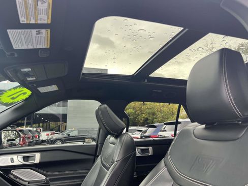 Certified 2021 Ford Explorer ST w/ Equipment Group 401A image 33