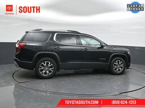 Used 2023 GMC Acadia SLE w/ Driver Convenience Package image 3