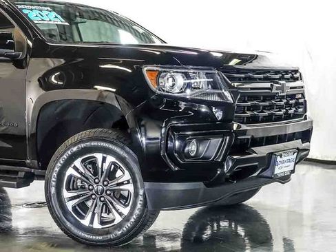 Certified 2021 Chevrolet Colorado Z71 w/ Safety Package AWD/4WD image 3