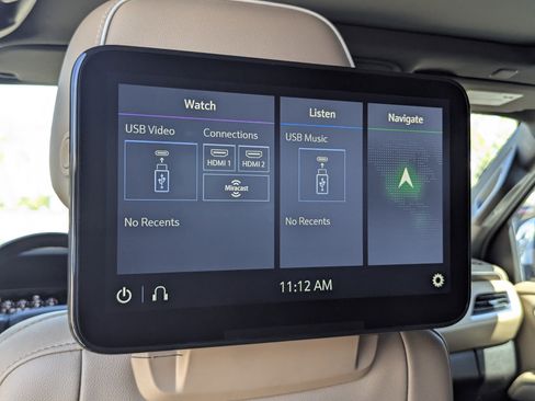 Used 2021 Chevrolet Tahoe Premier w/ Premium Package image 24