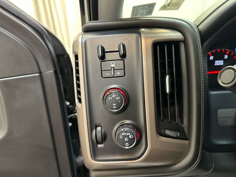 Used 2016 GMC Sierra 2500 Denali w/ Duramax Plus Package image 19