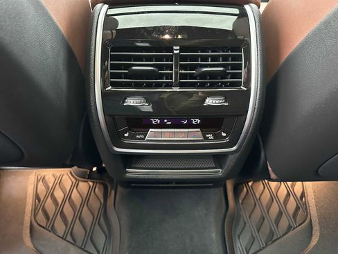 Used 2025 BMW X6 M60i image 19