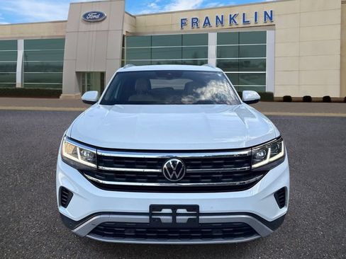 Used 2020 Volkswagen Atlas Cross Sport SEL AWD/4WD image 2