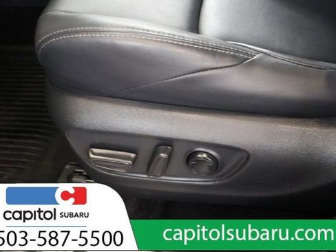 Used 2024 Toyota Venza XLE image 13