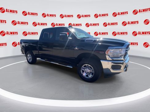 Used 2024 RAM 2500 Tradesman w/ Chrome Appearance Group image 3