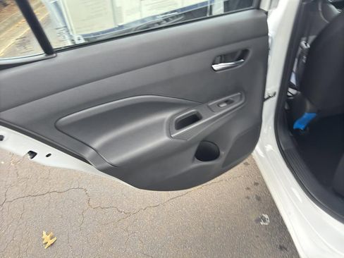 New 2025 Nissan Versa SV image 29