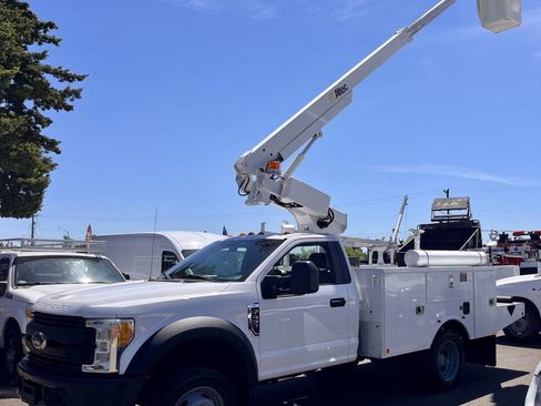 Used 2017 Ford F450 XL w/ Snow Plow Prep Package RWD image 2
