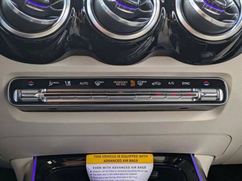 New 2026 Mercedes-Benz GLB 250 image 17