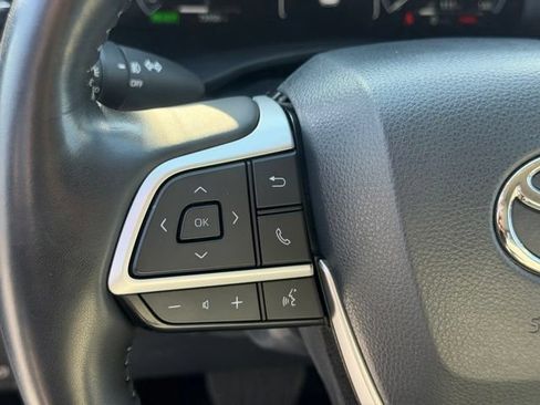 Used 2023 Toyota Highlander Platinum AWD/4WD image 21
