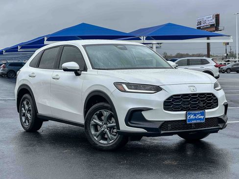 New 2026 Honda HR-V LX image 2