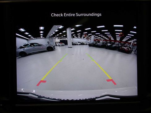 Used 2022 Maserati Levante GT image 32