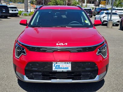 Certified 2024 Kia Niro Wind
