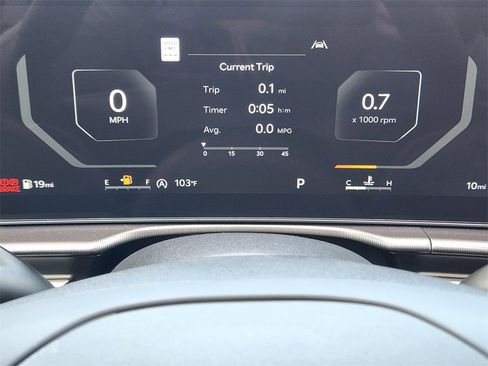 New 2026 Kia Sportage SX image 13