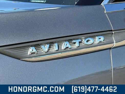 Used 2022 Lincoln Aviator Reserve w/ Equipment Group 201A image 9