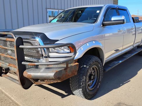Used 2011 RAM 2500 Laramie w/ Cold Weather Group AWD/4WD image 2