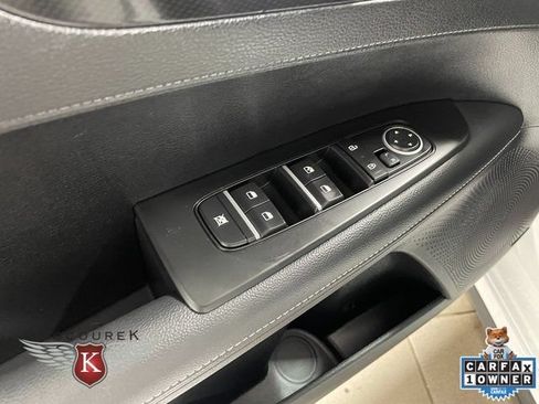 Used 2024 Kia Forte GT-Line w/ GT-Line Premium Package FWD image 17