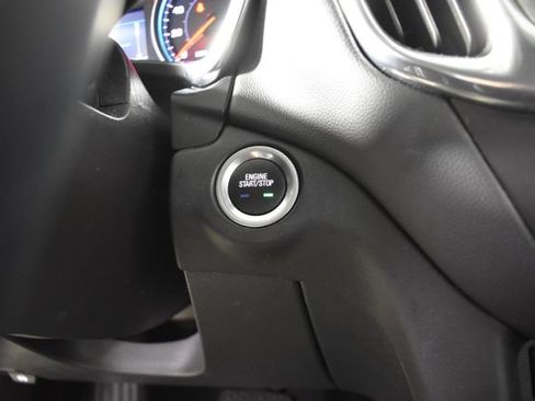 Used 2023 Chevrolet Equinox LT FWD image 17