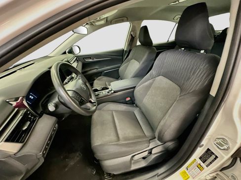 Used 2025 Toyota Camry LE FWD image 13