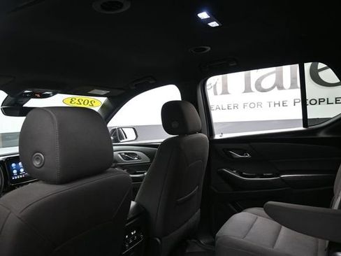 Used 2023 Chevrolet Traverse LT FWD image 20
