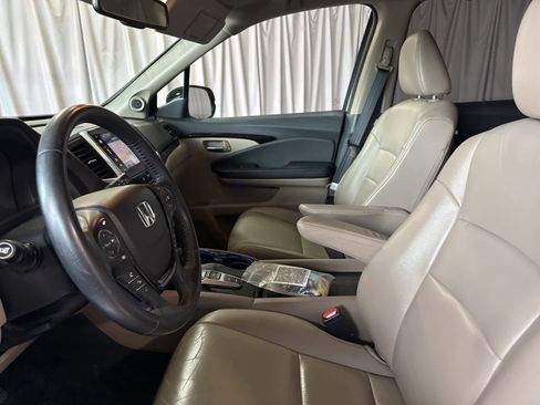 Used 2016 Honda Pilot Touring image 21