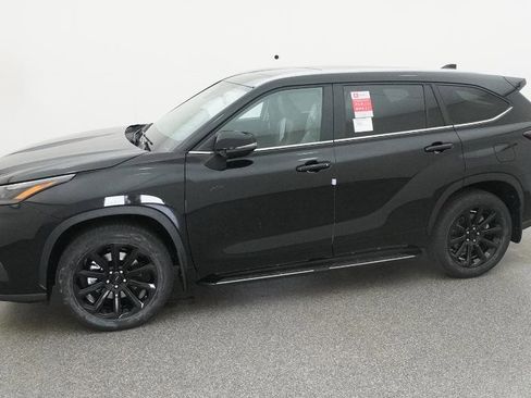 New 2026 Toyota Highlander XLE image 5