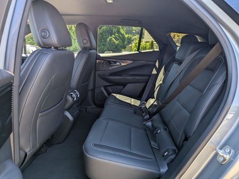 Used 2024 Chevrolet Blazer EV LT AWD/4WD image 29
