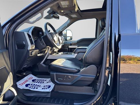 Used 2019 Ford F250 Lariat w/ Lariat Ultimate Package image 9