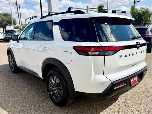 New 2026 Nissan Pathfinder SV FWD image 6