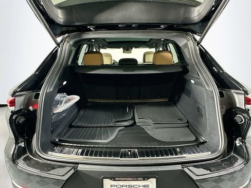 New 2026 Porsche Cayenne AWD/4WD image 28