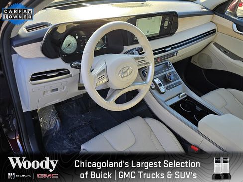 Used 2024 Hyundai Palisade Limited image 16