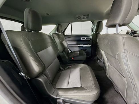 Certified 2022 Ford Explorer XLT w/ Class IV Trailer Tow Package image 26