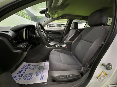 Used 2014 Chevrolet Malibu LS FWD image 17