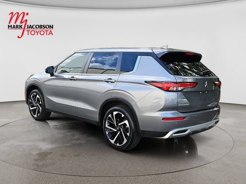 Used 2023 Mitsubishi Outlander SE AWD/4WD image 8
