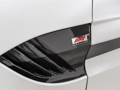 Used 2023 Aston Martin V8 Vantage Coupe RWD image 87