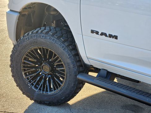 New 2025 RAM 2500 Big Horn AWD/4WD image 15